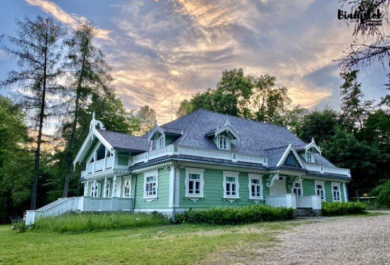 Parque del Palacio en Białowieża
