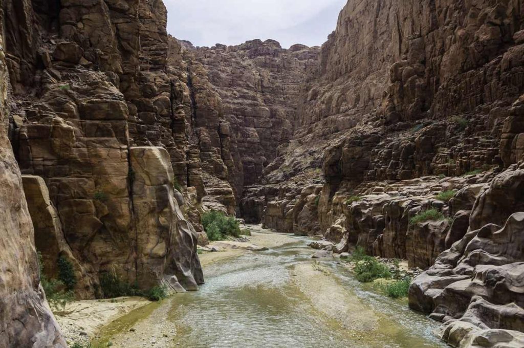 Cañón de Wadi Mujib en Jordania
